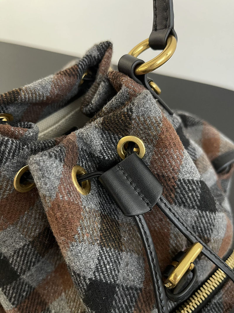 最高級MiuMiuスーパーコピー ミュウミュウ プレイドxレザー バックパック 5BZ043_2IFK_F0RDS_V_OOM Miumiu リュック レディース - 画像 (7)