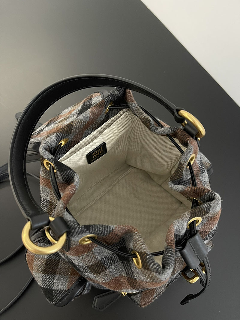 最高級MiuMiuスーパーコピー ミュウミュウ プレイドxレザー バックパック 5BZ043_2IFK_F0RDS_V_OOM Miumiu リュック レディース - 画像 (3)