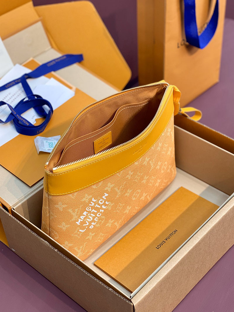 ルイヴィトン バッグ 新作 Louis Vuitton ポシェット・ヴォワヤージュ スープル サフランイエロー 2526627 ヴィトン クラッチバッグ メンズ - 画像 (7)