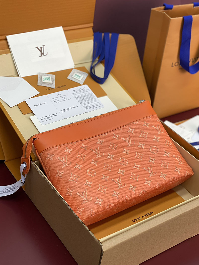ルイヴィトン バッグ 新作 Louis Vuitton ポシェット・ヴォワヤージュ キャラメル M26828 ヴィトン クラッチバッグ メンズ - 画像 (13)