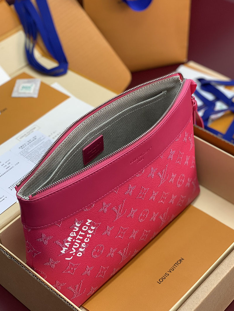 ルイヴィトン バッグ 新作 Louis Vuitton ポシェット・ヴォワヤージュ ローズポンディシェリ M26827 ヴィトン クラッチバッグ メンズ - 画像 (10)
