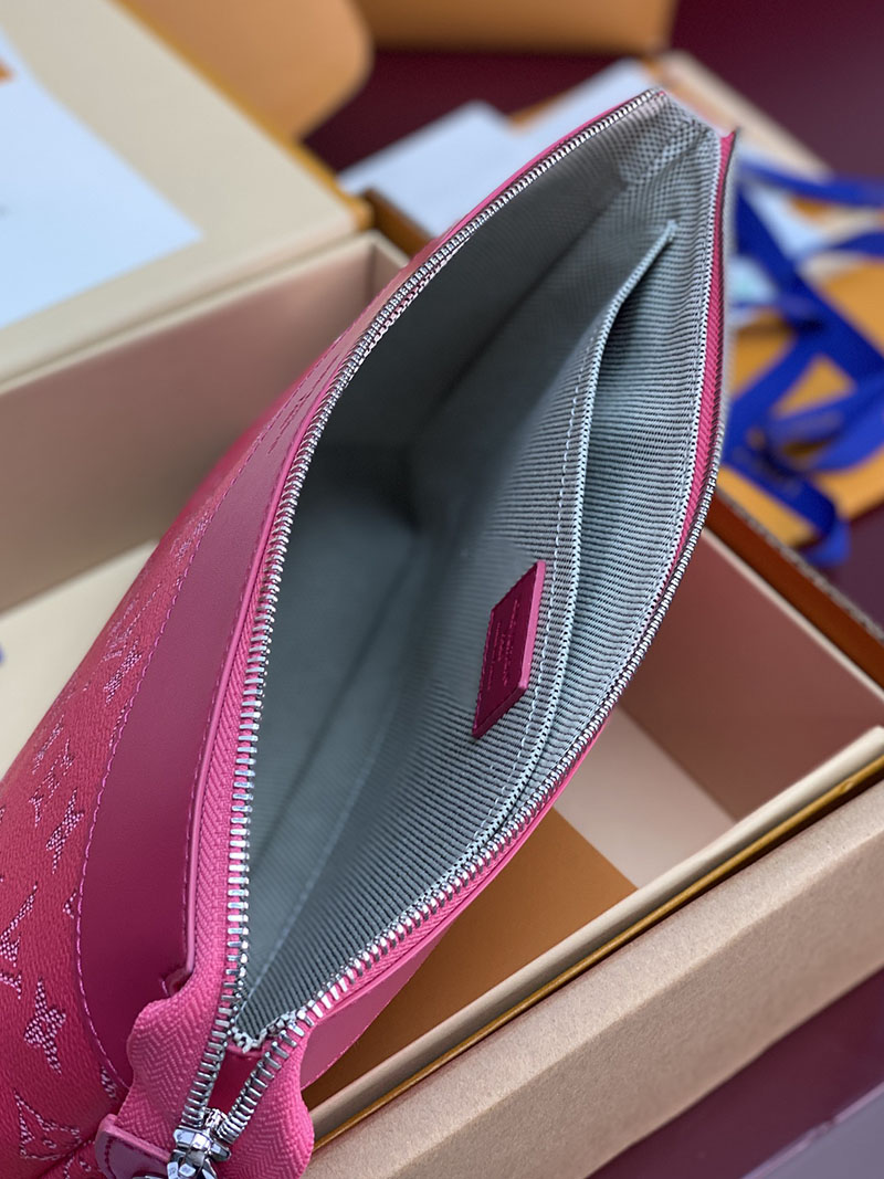 ルイヴィトン バッグ 新作 Louis Vuitton ポシェット・ヴォワヤージュ ローズポンディシェリ M26827 ヴィトン クラッチバッグ メンズ - 画像 (9)