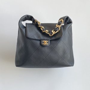 シャネル ホーボー バッグ 定価