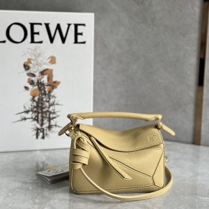 ロエベ 通勤バッグ レディース