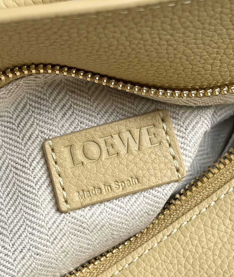 最高級ロエベスーパーコピー LOEWE Puzzle Small Bag パズル バッグ ショルダーバッグ イエロー 2526662 ロエベ パズルバッグ ショルダー - 画像 (4)