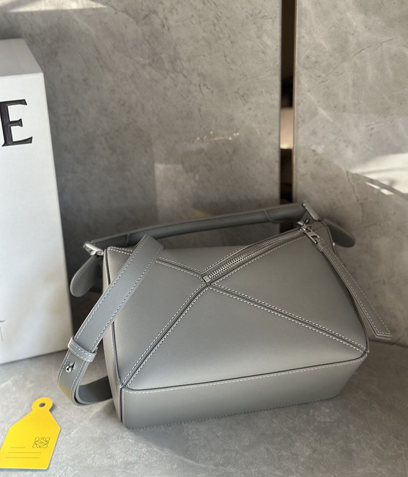最高級ロエベスーパーコピー LOEWE Puzzle Small Bag パズル バッグ ショルダーバッグ アンスラサイト 2526663 ロエベ パズルバッグ ショルダー - 画像 (3)