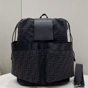 フェンディ リュック メンズ