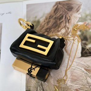 フェンディ マンマ バケット ミニ