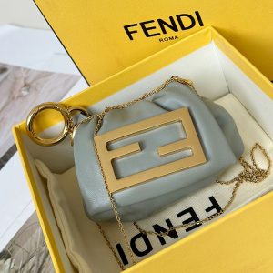 フェンディ バゲット 使い勝手