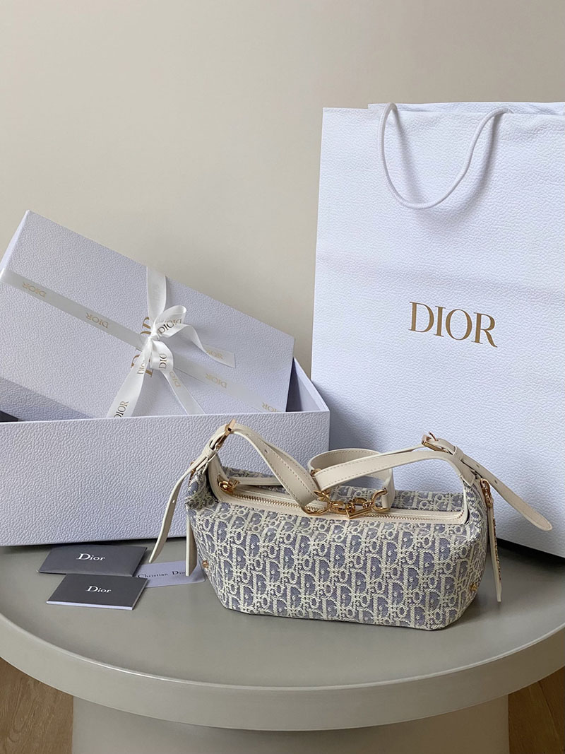 ディオール バッグ アウトレット