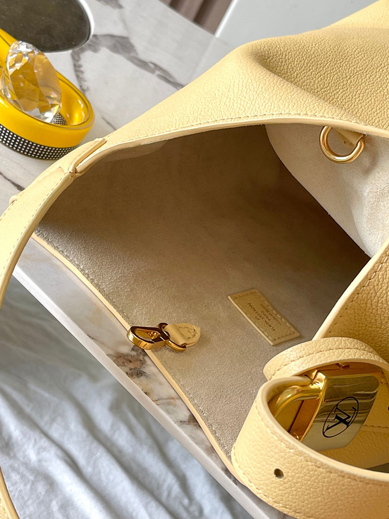 ルイヴィトン バッグ 新作 Louis Vuitton ロウキー・ホーボー PM クレームサフラン M25353 ルイヴィトン ロウキー ホーボー PM - 画像 (3)