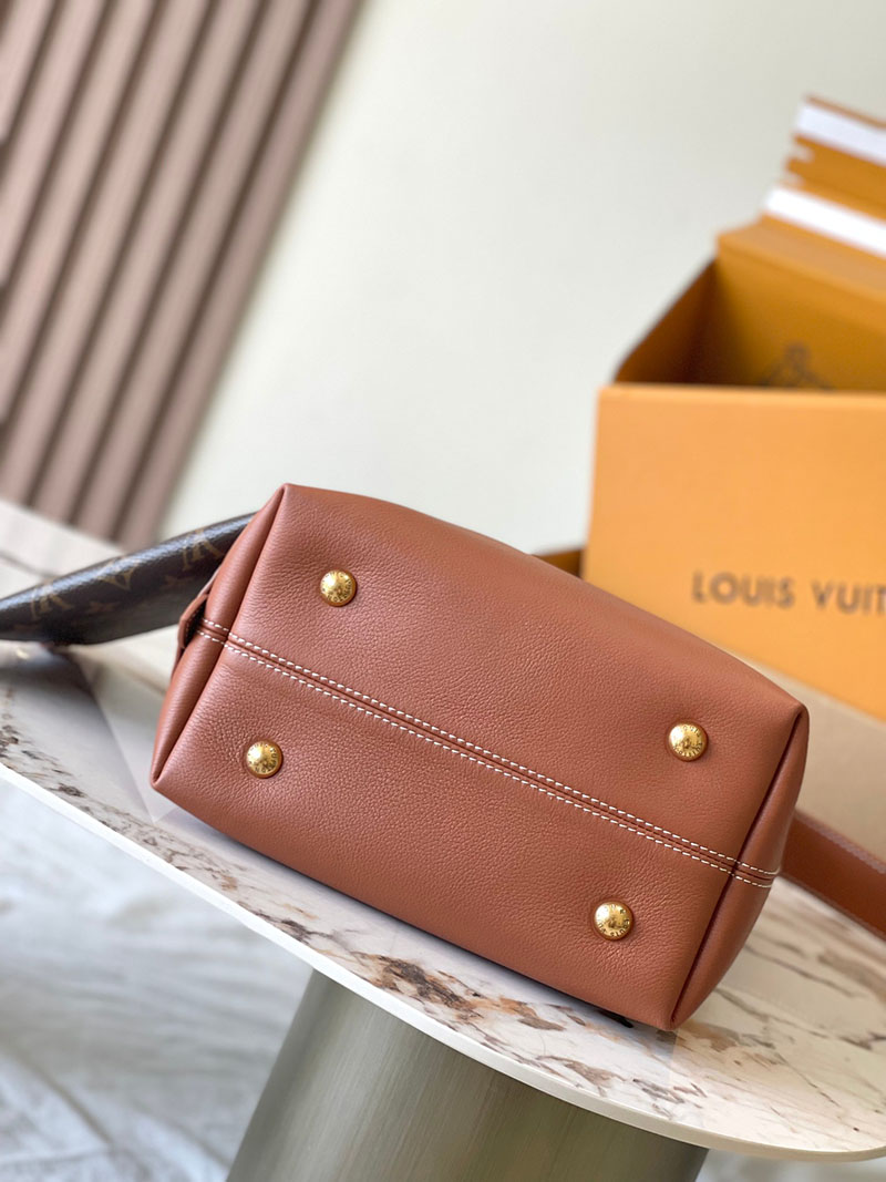 ルイヴィトン バッグ 新作 Louis Vuitton ロウキー・ホーボー PM コニャック M25354 ルイヴィトン ロウキー ホーボー 口コミ - 画像 (7)