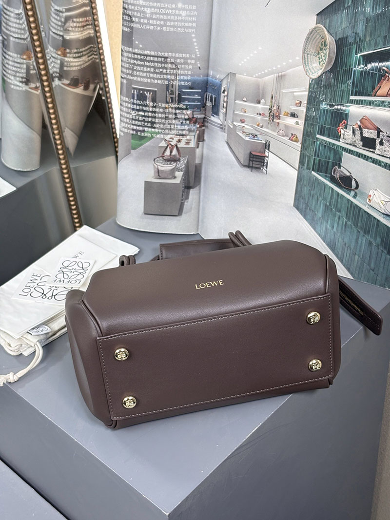 最高級ロエベスーパーコピー LOEWE マドリードバッグ スモール ダークブラウニー AANBAB2X01 ロエベ バッグ 人気ランキング - 画像 (7)