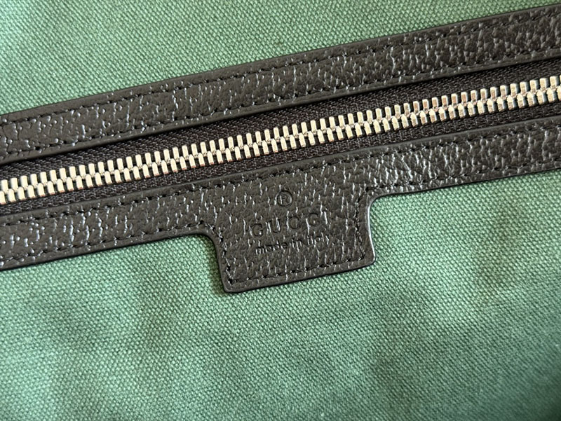 グッチ直営アウトレット店 GUCCI Savoy ミディアム ダッフルバッグ ブラック 834460 AAE1A 1042 グッチ 旅行 バッグ メンズ - 画像 (3)