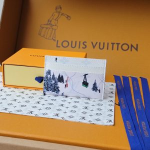 ヴィトン カードケース 新作