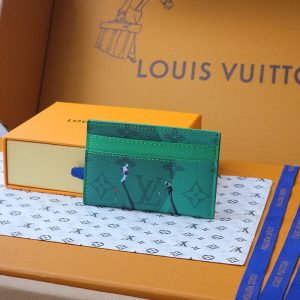 ヴィトン カードケース 新作