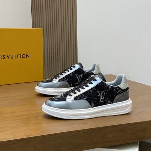 ヴィトン スニーカー メンズ