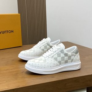 ルイヴィトン スニーカー 新作