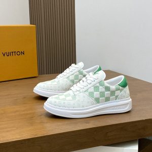 ルイヴィトン スニーカー 値段