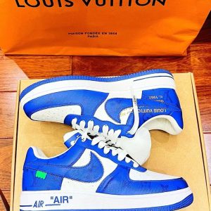 ルイヴィトン ナイキ 値段