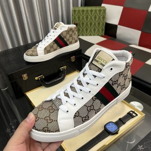 グッチ 靴 スニーカー