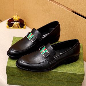 グッチ ローファー メンズ