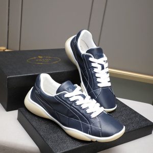 プラダ スニーカー アウトレット