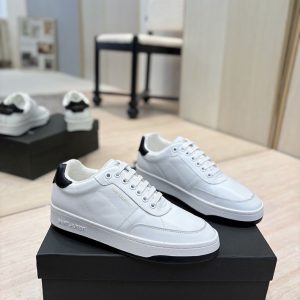 サン ローラン スニーカー 芸能人