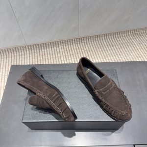 サン ローラン ローファー コーデ