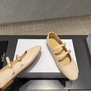 セリーヌ ローファー レディース