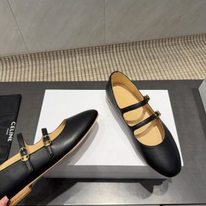 セリーヌ ローファー レディース