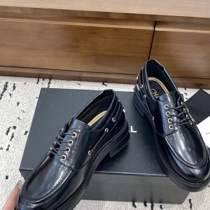 シャネル ローファー 新作