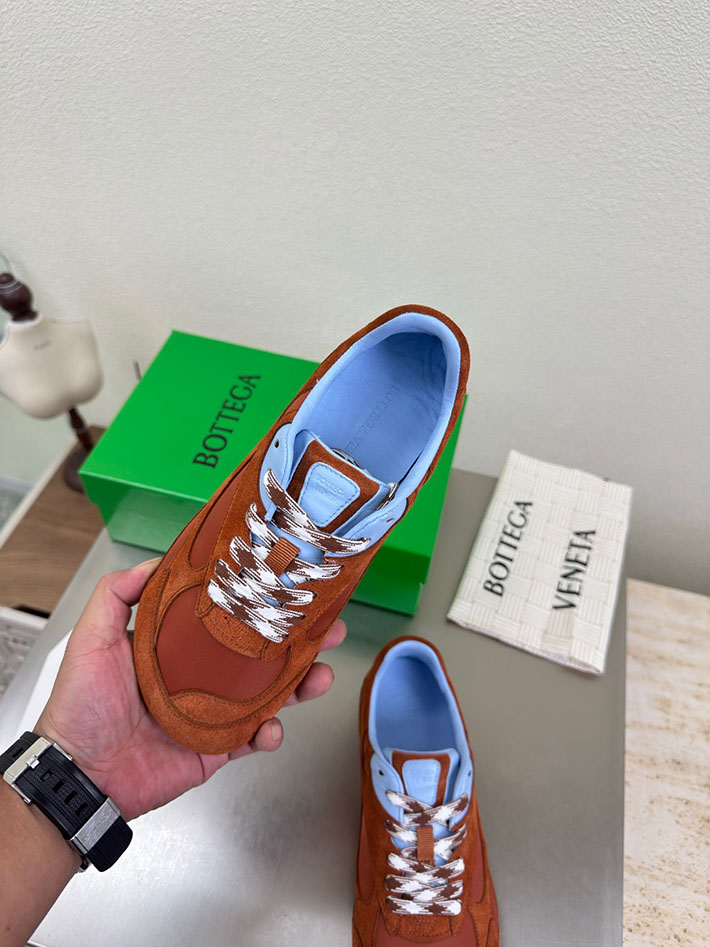 ボッテガ スニーカー レディース