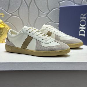 スニーカー メンズ おしゃれ 大人