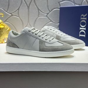 メンズスニーカー 人気ブランド