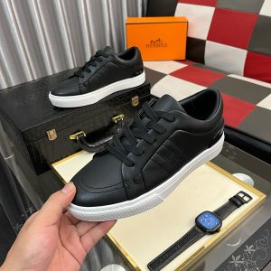 エルメス スニーカー 人気