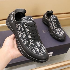 ディオール スニーカー メンズ