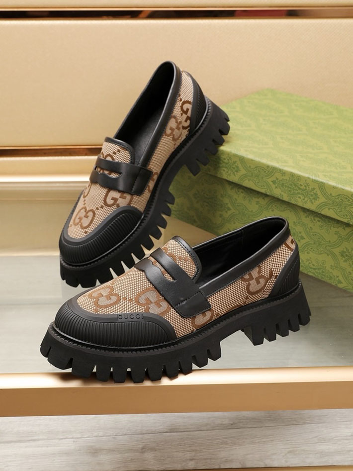 グッチ ローファー メンズ アウトレット