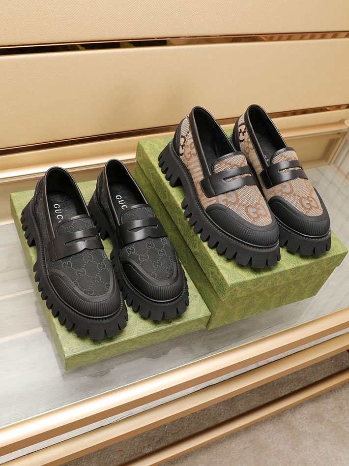 グッチ直営アウトレット店 GUCCI EVAソール MaxiGG マキシ GG ローファー 2628050 グッチ ローファー メンズコーデ - 画像 (3)