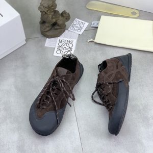 ロエベ スニーカー 店舗