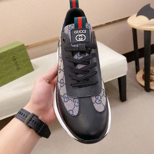 グッチ スニーカー アウトレット