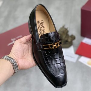 Ferragamo 靴 アウトレット