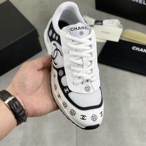 シャネル スニーカー 新作