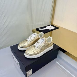 スニーカー レディース おしゃれ 40代