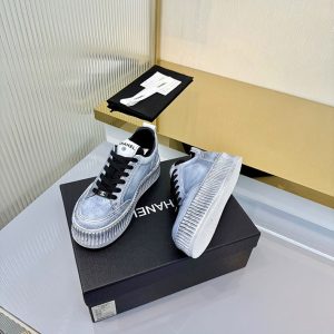 大人可愛い スニーカーブランド