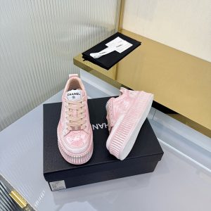 おしゃれな 人 スニーカー レディース