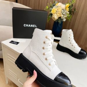 CHANEL ブーツ 公式