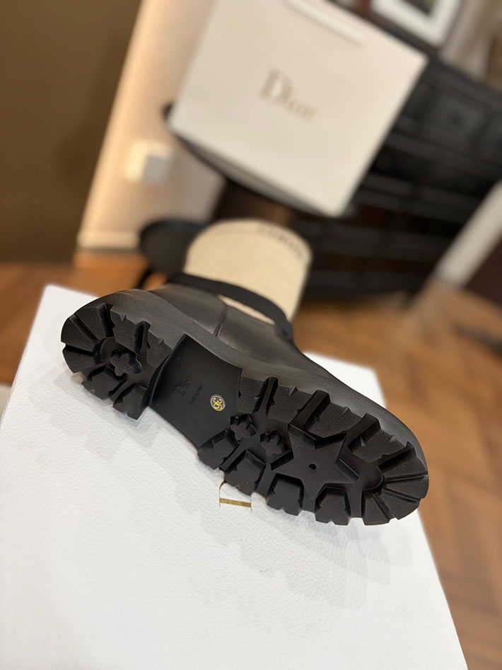 最高級ディオールスーパーコピー Dior Stivaletto D-Major ショートブーツ 2628170 ディオール ムートン ブーツ - 画像 (4)