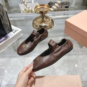 MIUMIU ルーシュナッパ