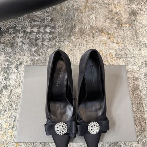 バレンシアガ リボン 靴